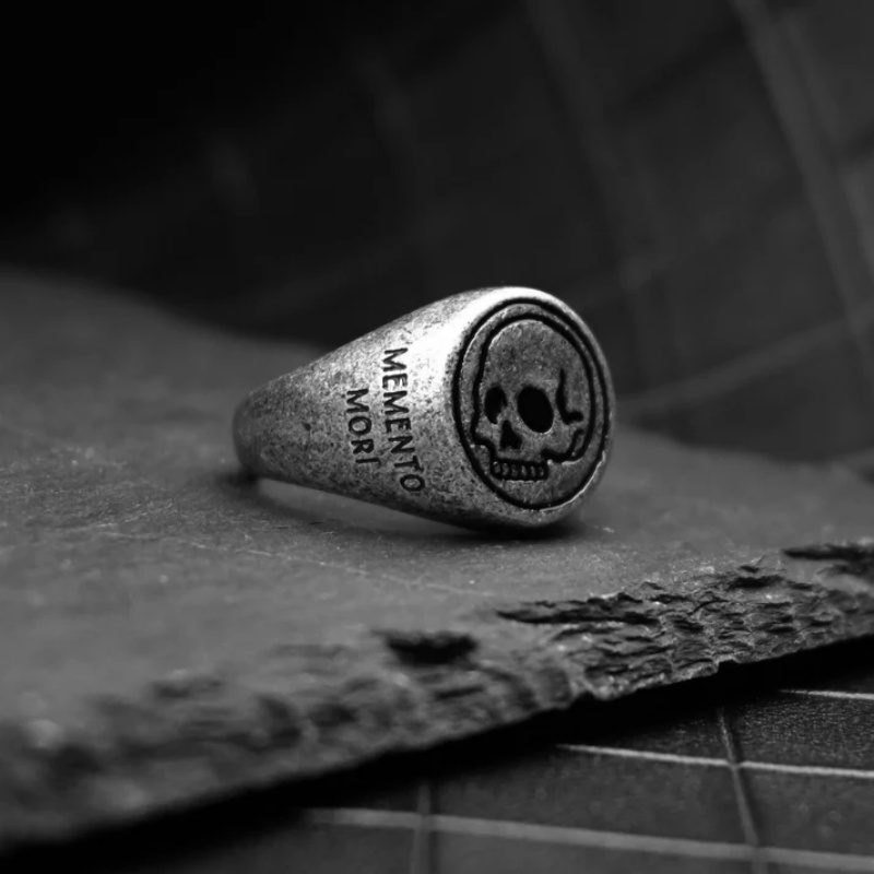 2025 Memento Mori Vintage New  - Gothic Skull Ring 评论和价格