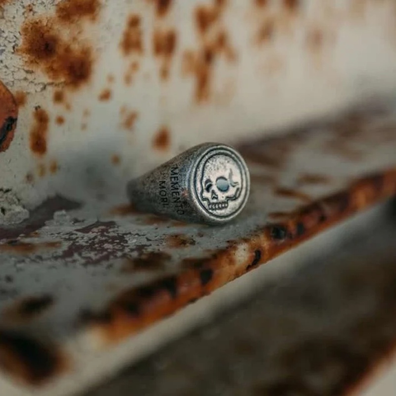 2025 Memento Mori Vintage New  - Gothic Skull Ring 评论和价格