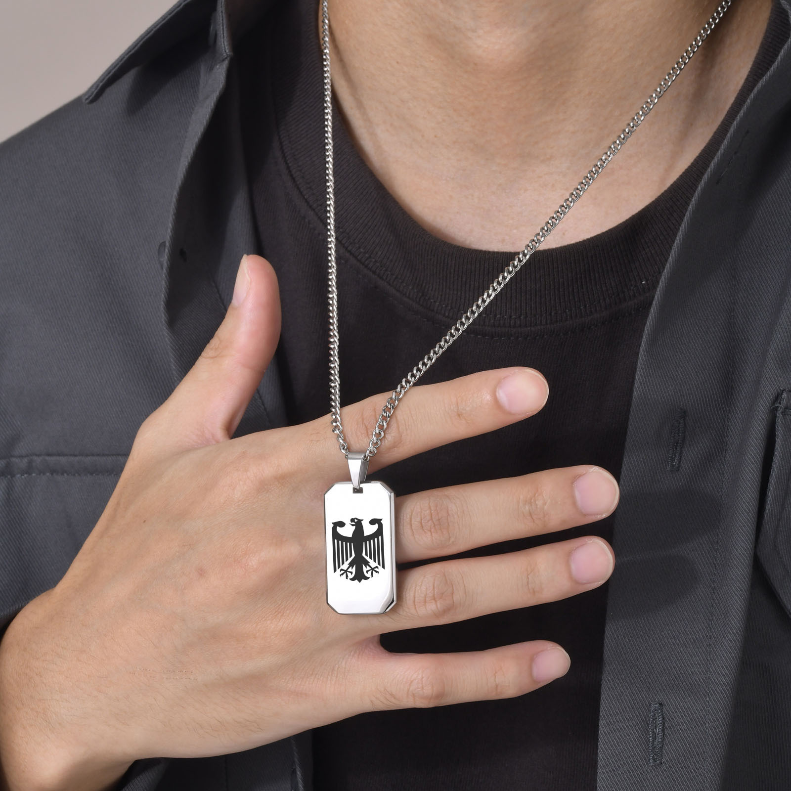 German Eagle Square Neckalces  - Mens Dog Tag Necklace 评论和价格